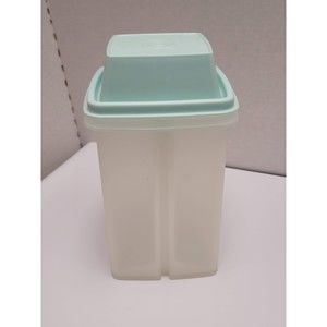 Tupperware Clear Pickle Castor 1330 Pickle Keeper